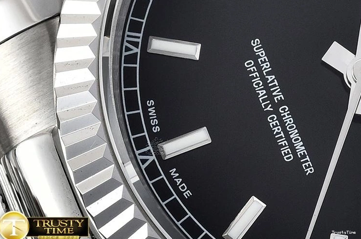 0713 RDD0215D – DayDate 36mm Chic 687